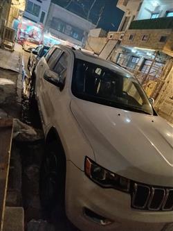 جيب جراند شيروكي